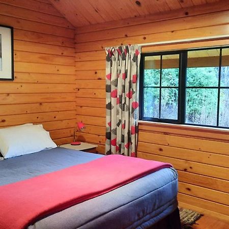 Central Chalets Ltd Александра Экстерьер фото
