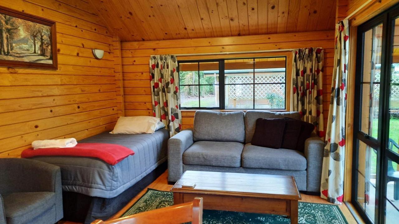Central Chalets Ltd Александра Экстерьер фото