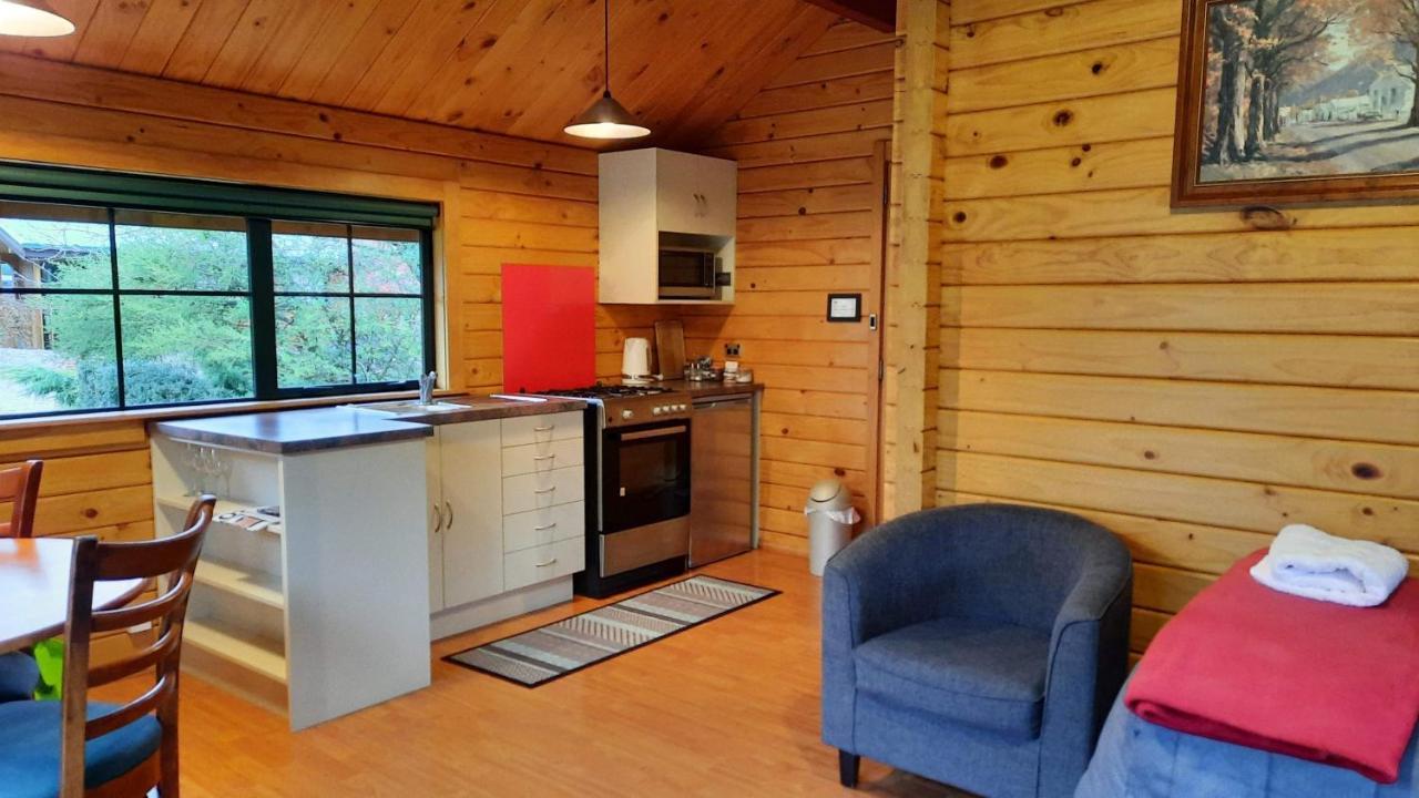 Central Chalets Ltd Александра Экстерьер фото